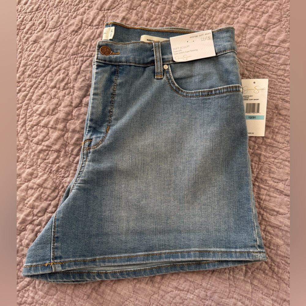 NWT Jessica Simpson Midrise Cuff Shorts in Light Denim Wash